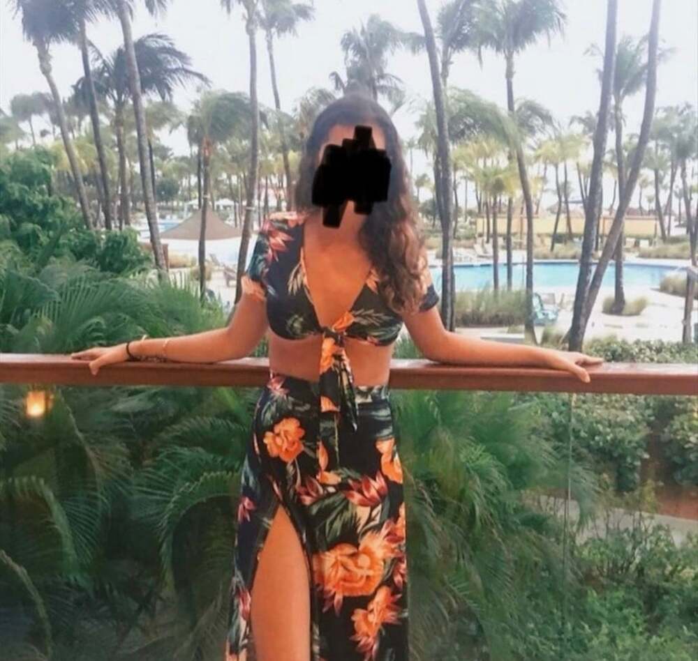 Women's Floral 2 Piece Set Size S - super sexy & tropical. Worn 1 time